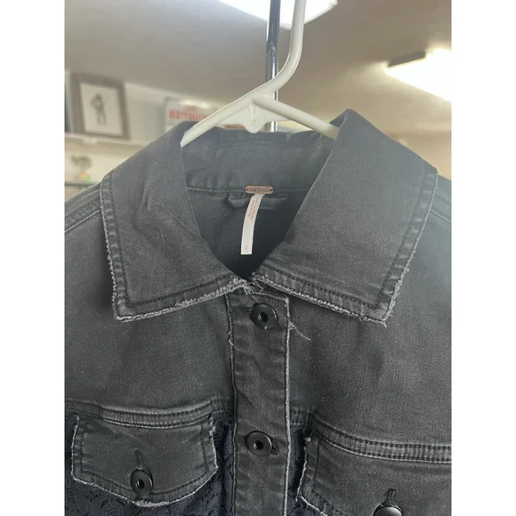 Free People Multi Textured Jacket Womens Size 2 Distressed Button Up GUC - Picture 3 of 16